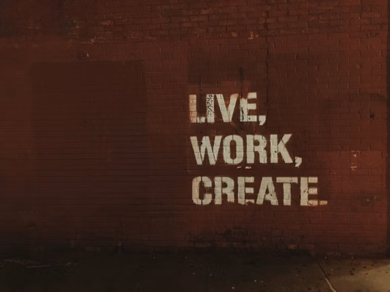 title-live-work-craete