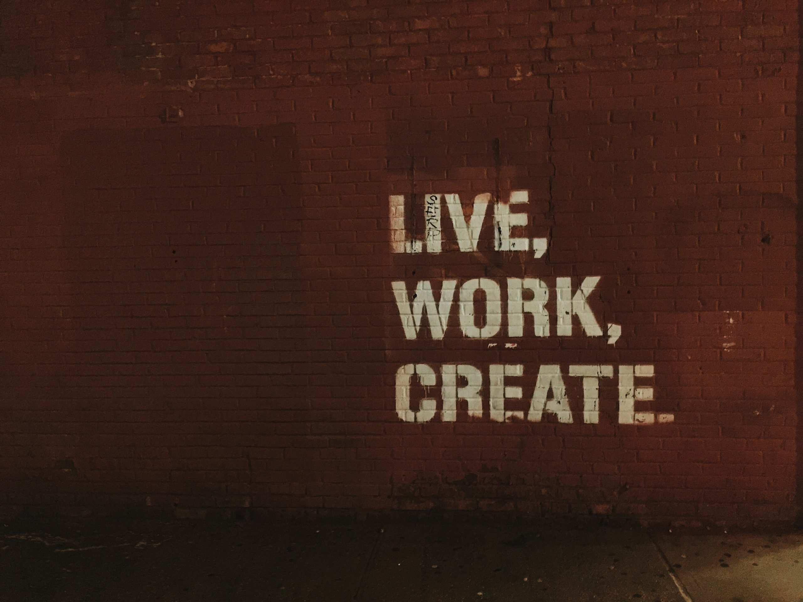 title-live-work-craete